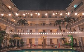 Starlodge